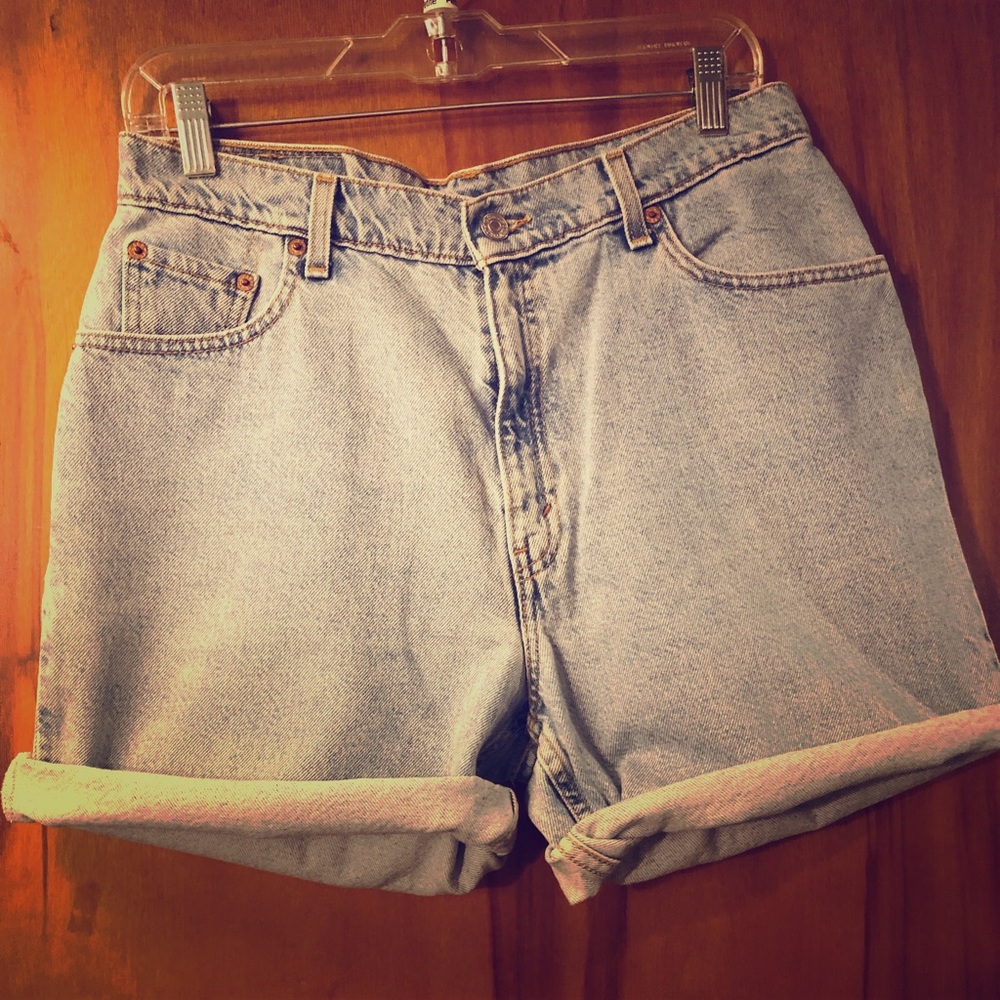 High waisted Levi denim shorts- vintage!